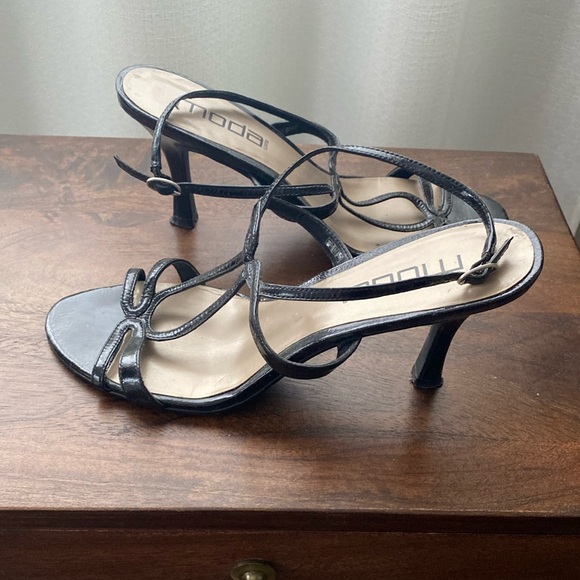 Moda Black Strappy Heels - Picture 3 of 7